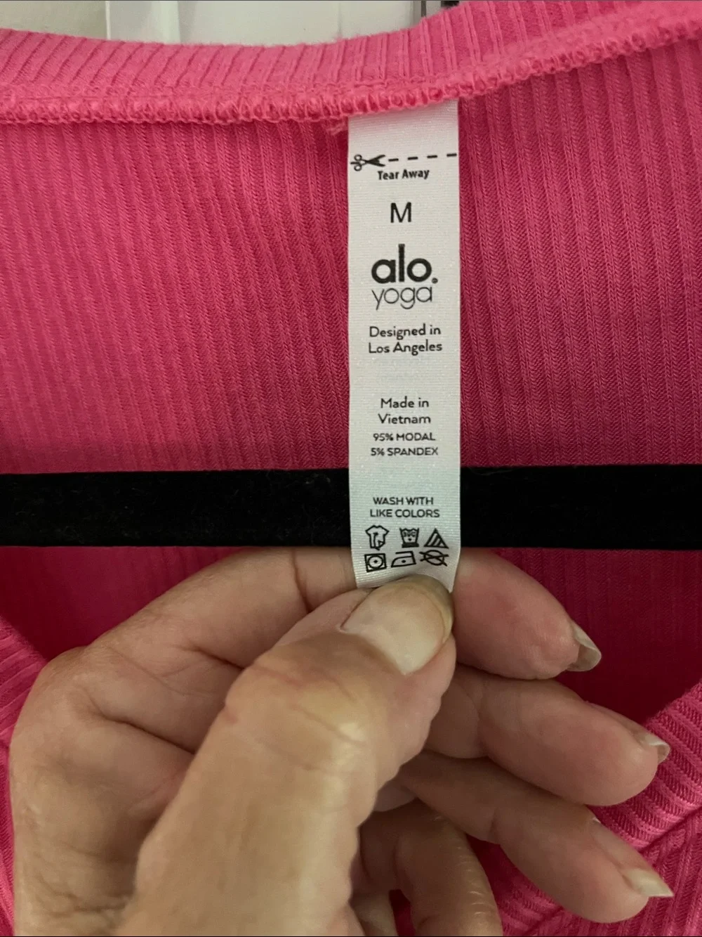 ALO Yoga Ribbed Ruched V-Neck Long Sleeve Crop Top - Hot Pink